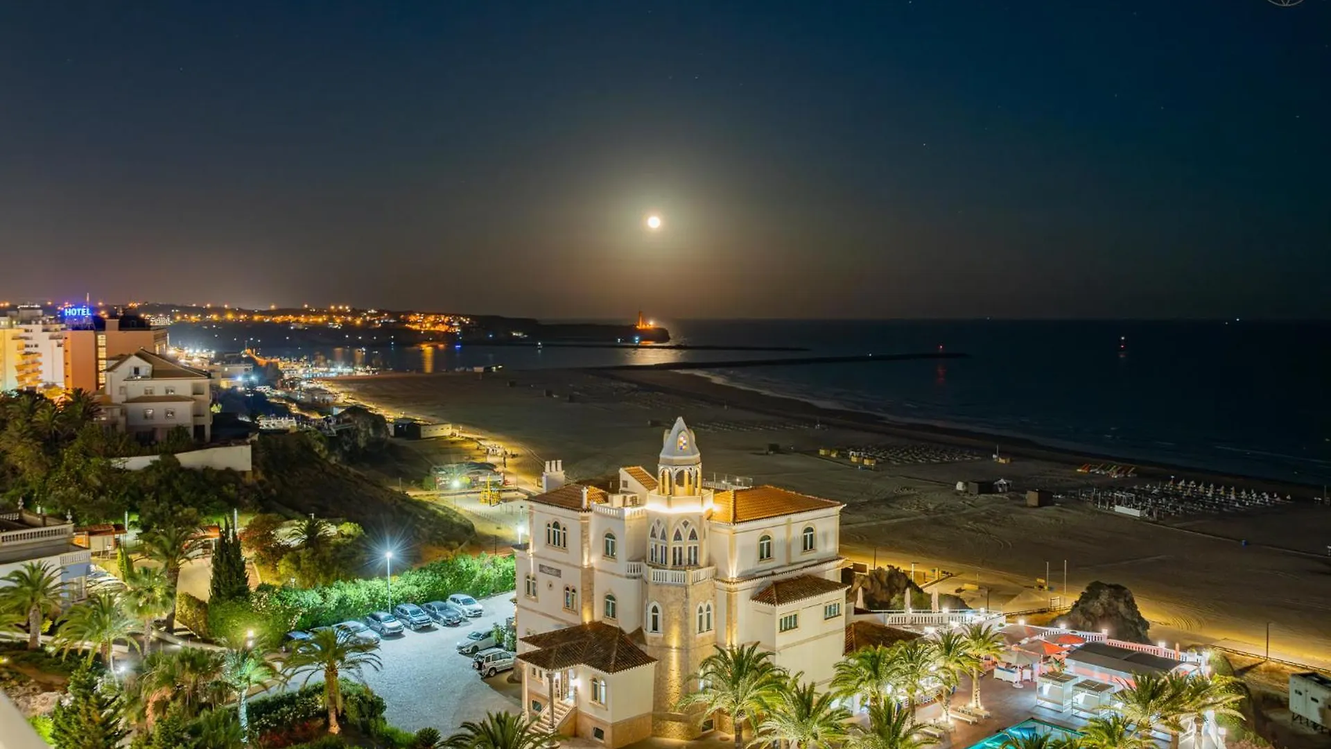 Praia Da Rocha - By The Sea 포티마오 0*,